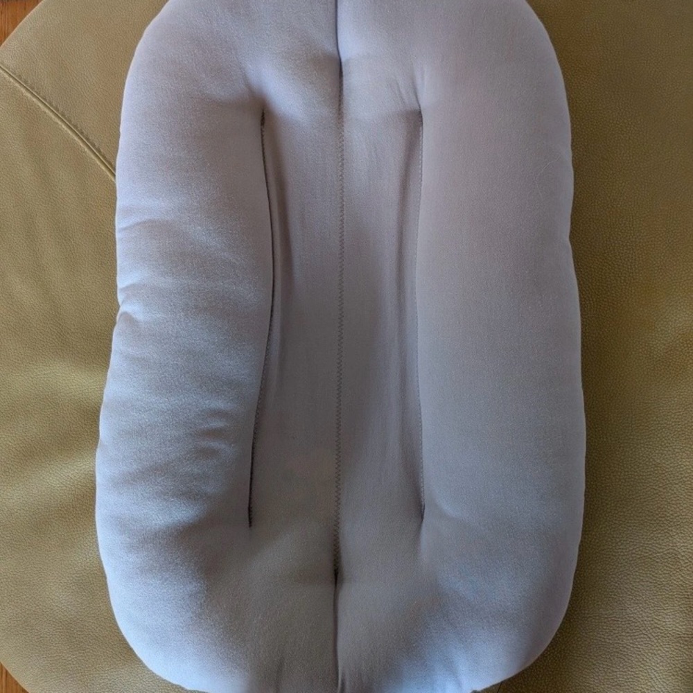 Snuggle me organic infant lounger